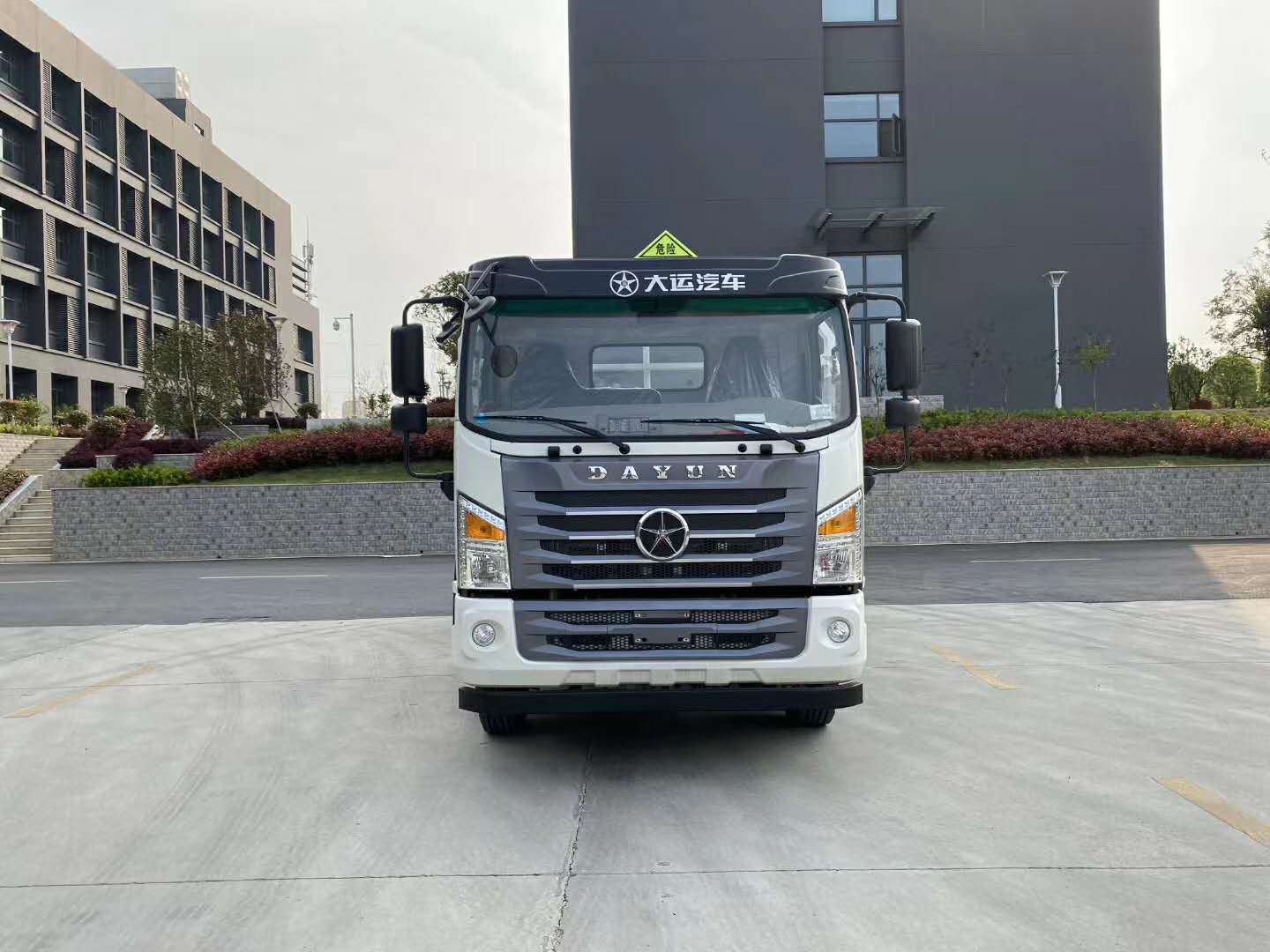 ���\(y��n)Σ�U(xi��n)Ʒ��ȼҺ�w��ʽ�\(y��n)ݔ܇